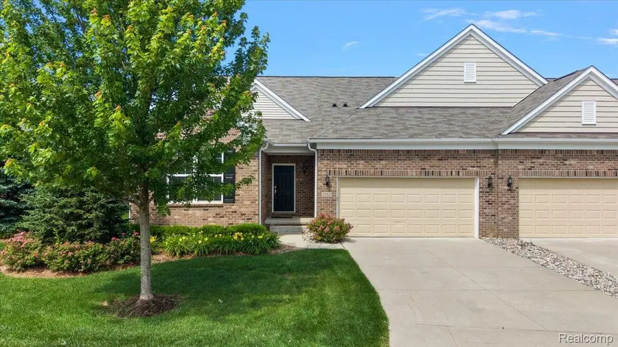 2060 Trimble Street, Orion, MI 48360 - #2