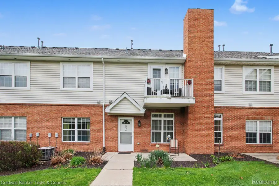 594 Olde English Circle, Howell, MI 48855 - #2