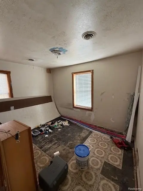 21562 W Davison Street, Detroit, MI 48223 - #3