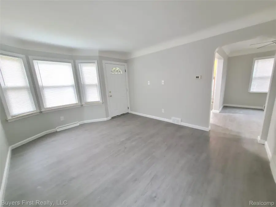 22084 Normandy Avenue, Eastpointe, MI 48021 - #3