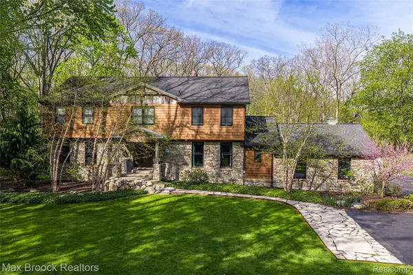 1547 Kensington Road, BloomfieldHills, MI 48304