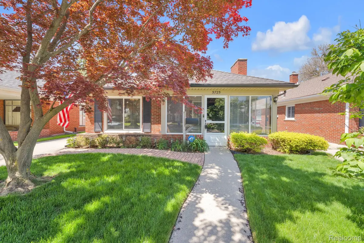 5725 Burger Street, Dearborn Heights, MI 48127 - #1