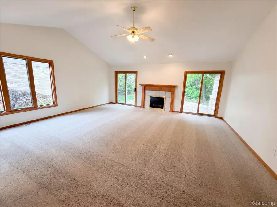 52186 Jacqueline Court, Macomb, MI 48042 - #3