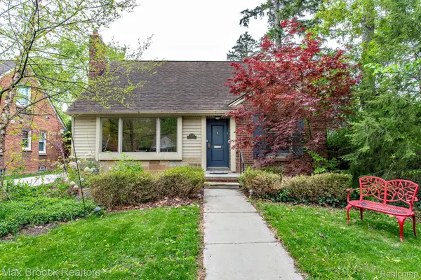 12769 Lasalle Lane, HuntingtonWoods, MI 48070
