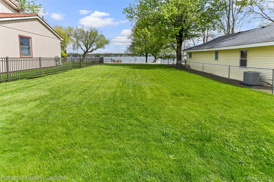 903 S. Lake Drive, Novi, MI 48377 - #3