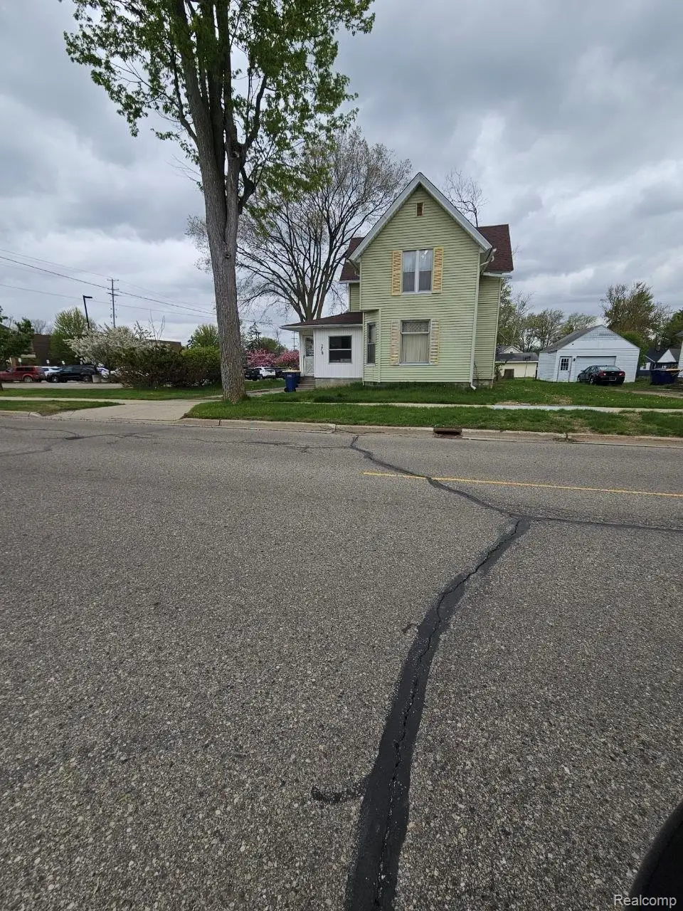 209 E Corunna Avenue, Corunna, MI 48817 - #1