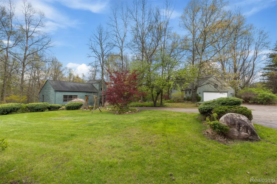 497 Lake George Road, Oakland, MI 48363 - #2