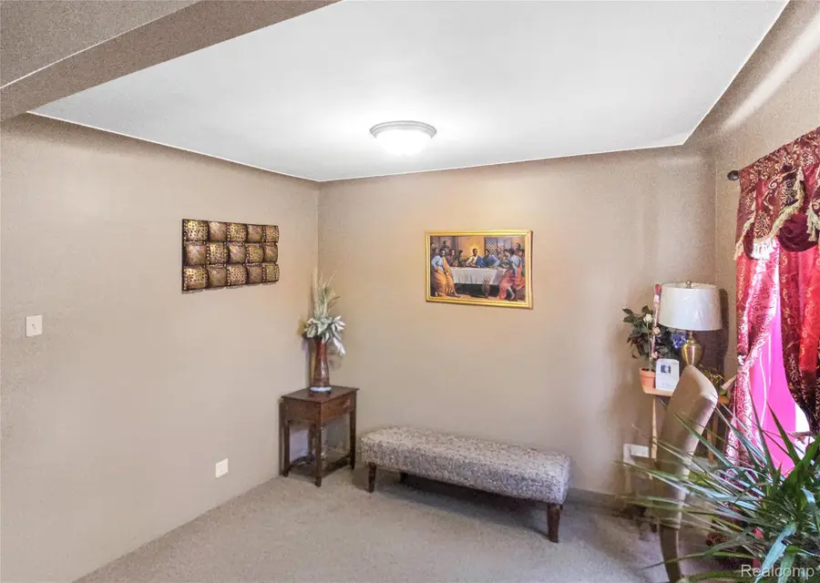 22449 Marine Avenue, Eastpointe, MI 48021 - #3