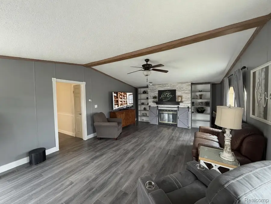 6988 Mckean Rd Lot #220, Ypsilanti, MI 48197 - #3