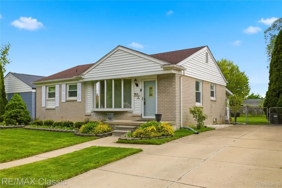 1829 Alard Avenue, Lincoln Park, MI 48146 - #2