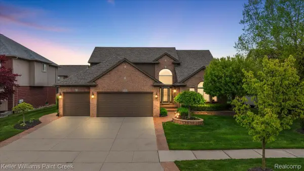 50386 Knightsbridge Drive, Macomb, MI 48044
