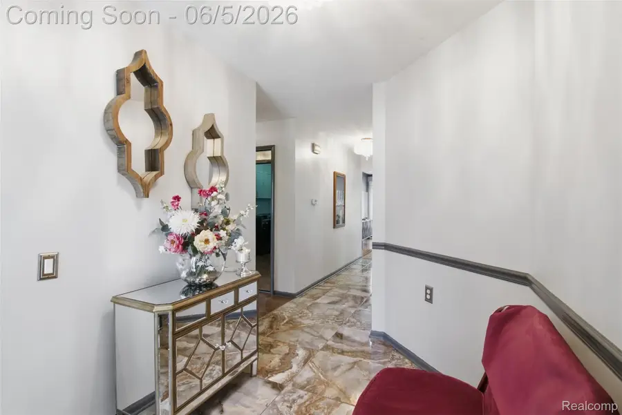 28877 Walnut Grove Lane, Southfield, MI 48034 - #3