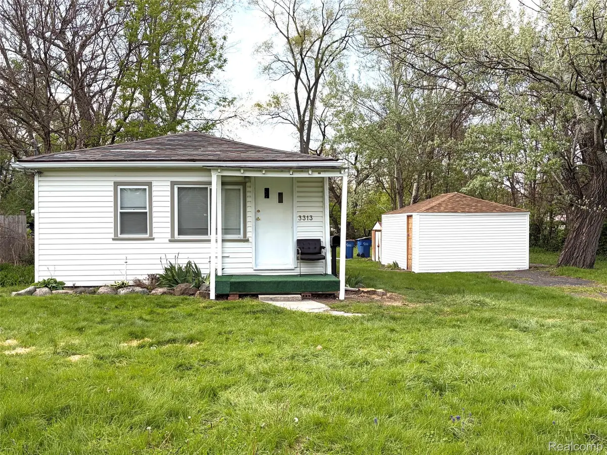 3313 Dallas Avenue, Warren, MI 48091 - #1