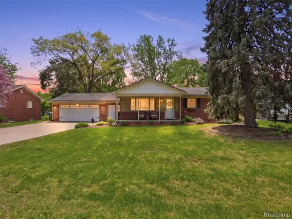 4574 Fella Street, ShelbyTwp, MI 48316