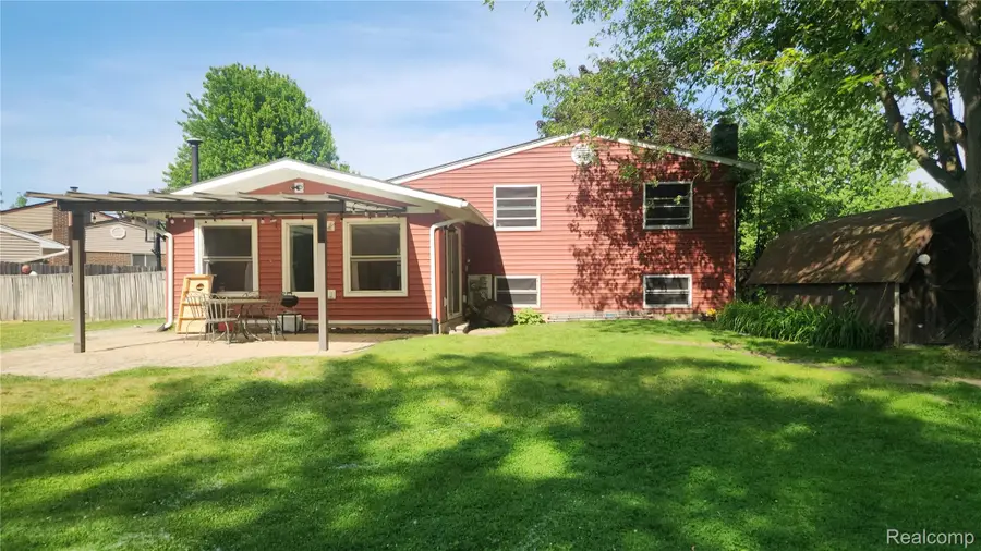 28718 Apollo Drive, Chesterfield, MI 48047 - #3