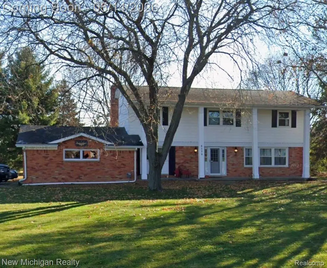6139 Pebbleshire Circle, Grand Blanc, MI 48439 - #1