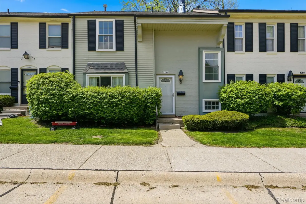 3252 Bolgos Circle, Ann Arbor, MI 48105 - #1