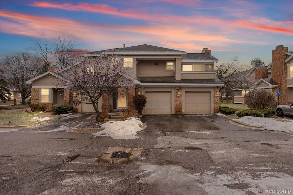 6610 Fieldstone Court, West Bloomfield, MI 48322 - #1