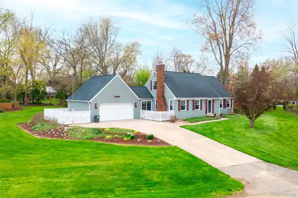 27758 Johnson Road, GrosseIle, MI 48138