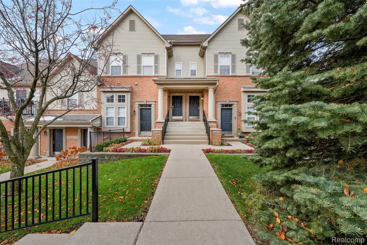 22200 Abbey Ln, Dearborn, MI 48124 - #1