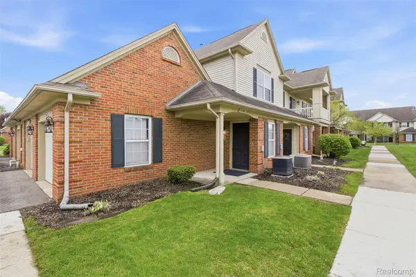 21582 Majestic Drive, Trenton, MI 48183