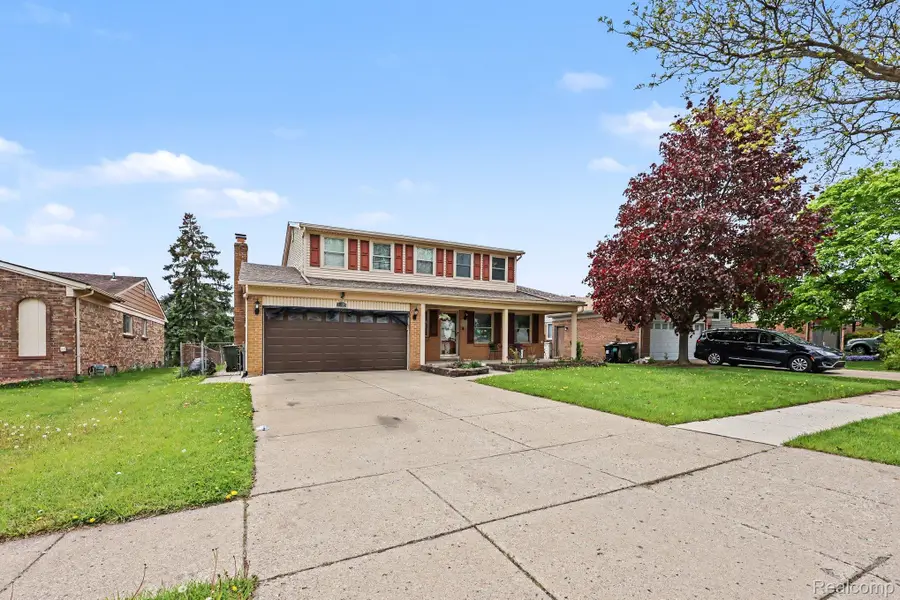4274 Dickson Drive, Sterling Heights, MI 48310 - #3