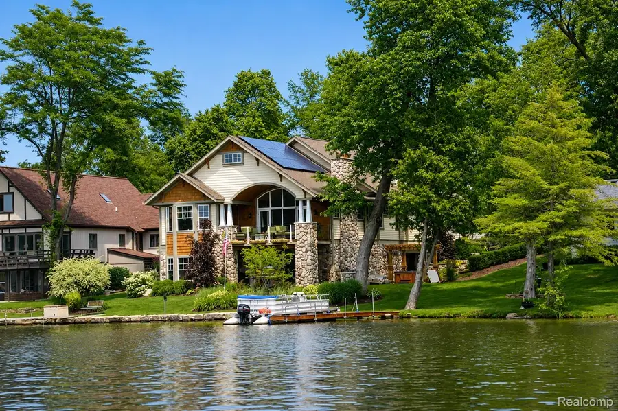 8665 Lakeview Boulevard, Clarkston, MI 48348 - #3