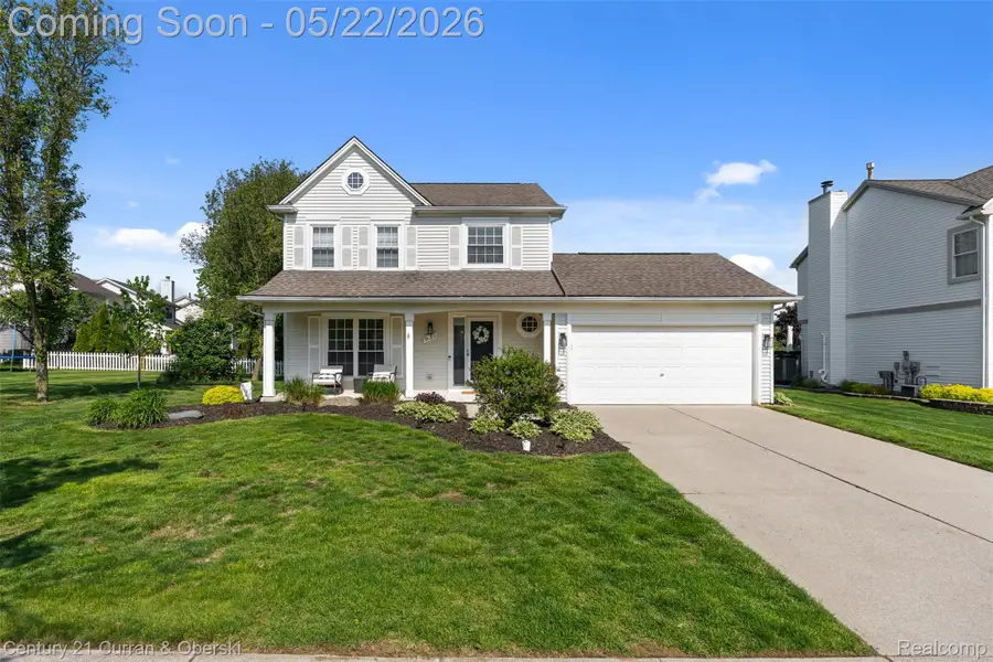 931 S Parkwood Drive, South Lyon, MI 48178 - #2