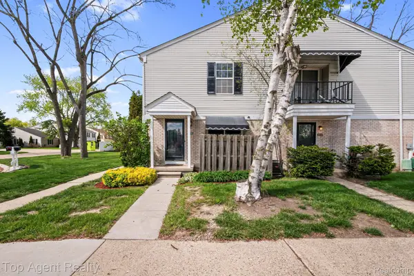 24755 Meadow Lane, HarrisonTownship, MI 48045