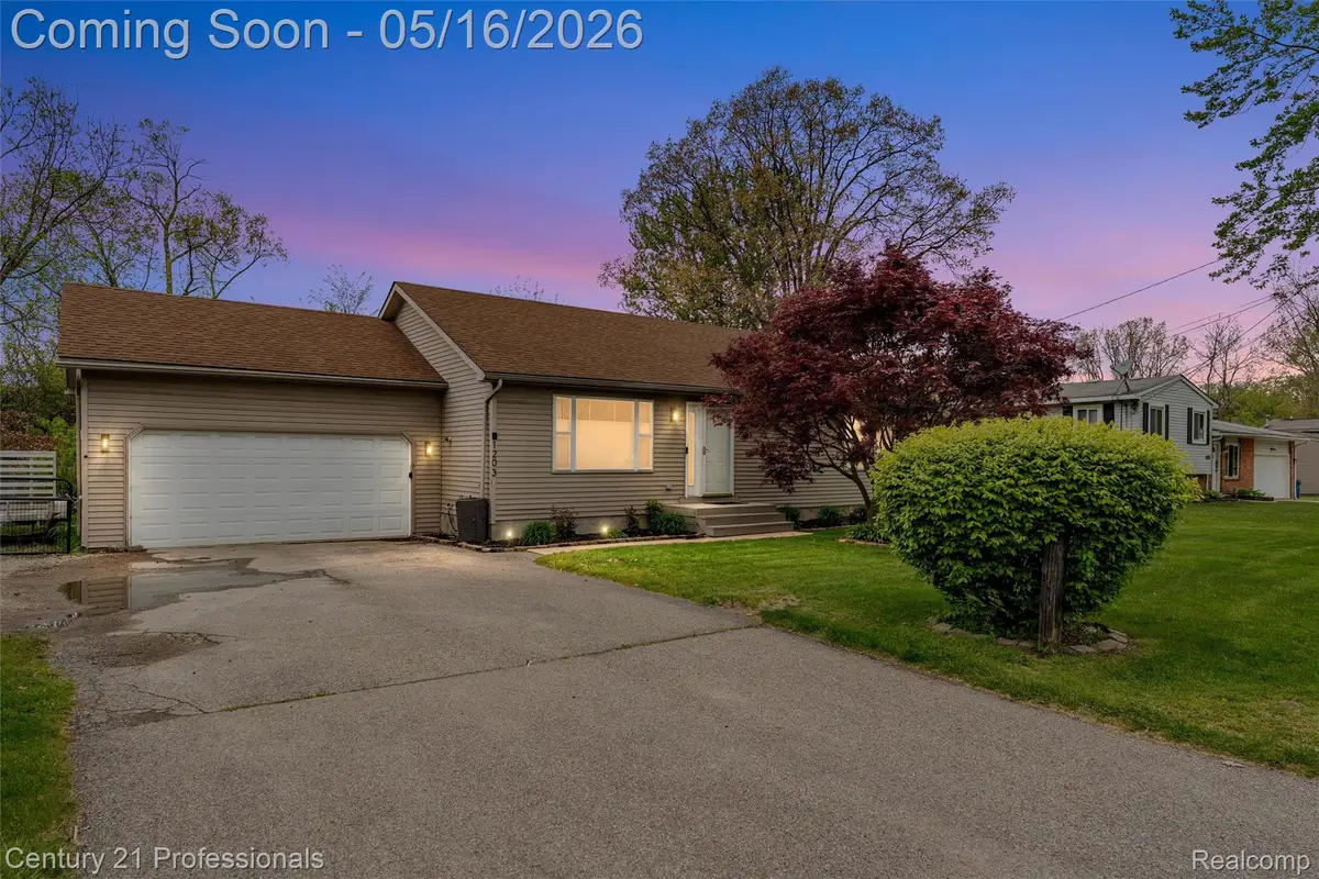 1203 Eason, Waterford, MI 48328 - #1