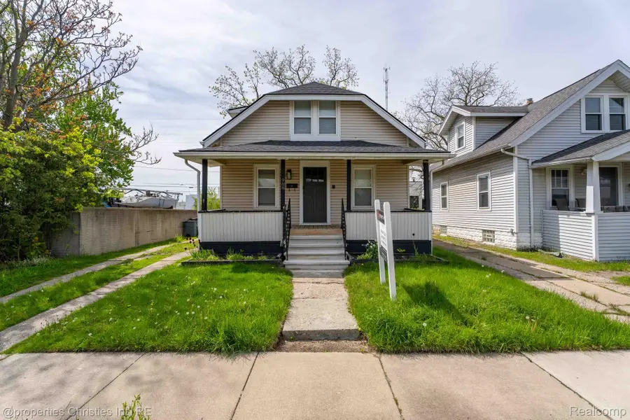 988 E Troy Street, Ferndale, MI 48220 - #2