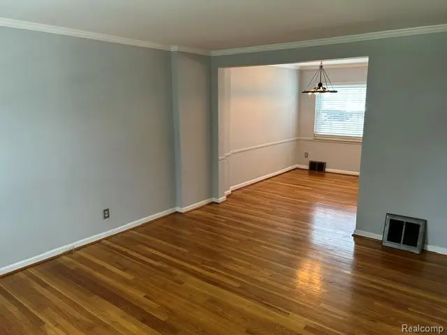 23054 Gary Lane, Saint Clair Shores, MI 48080 - #2