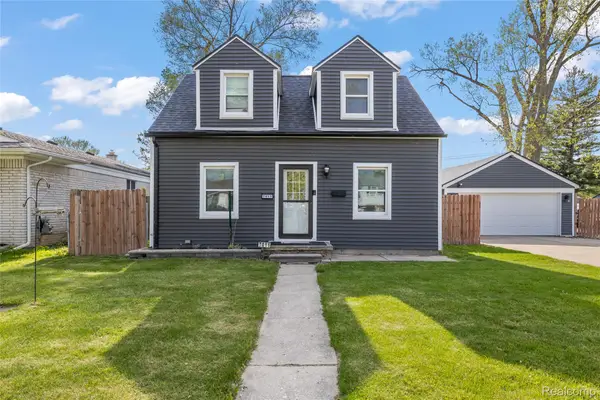 7011 Belton Street, GardenCity, MI 48135