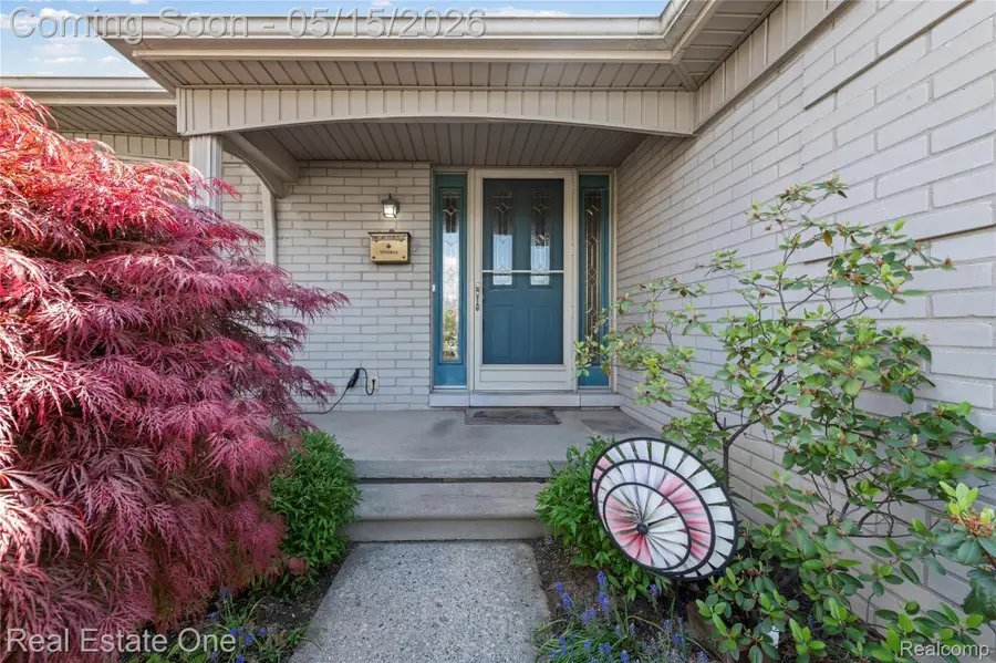 1348 N Charlesworth Street, Dearborn Heights, MI 48127 - #3