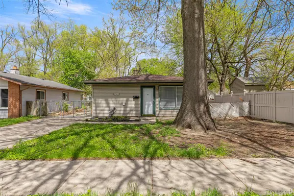25432 Mcdonald Street, DearbornHeights, MI 48125