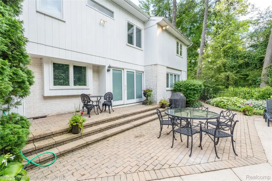 4768 Wendrick Drive, West Bloomfield, MI 48323 - #3