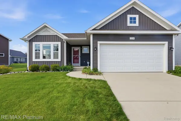 3238 Hill Hollow Lane, Howell, MI 48855