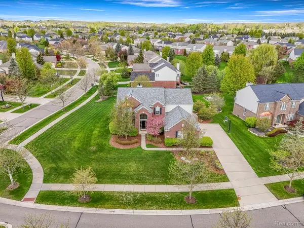 16639 Yellowstone Drive, Northville, MI 48168