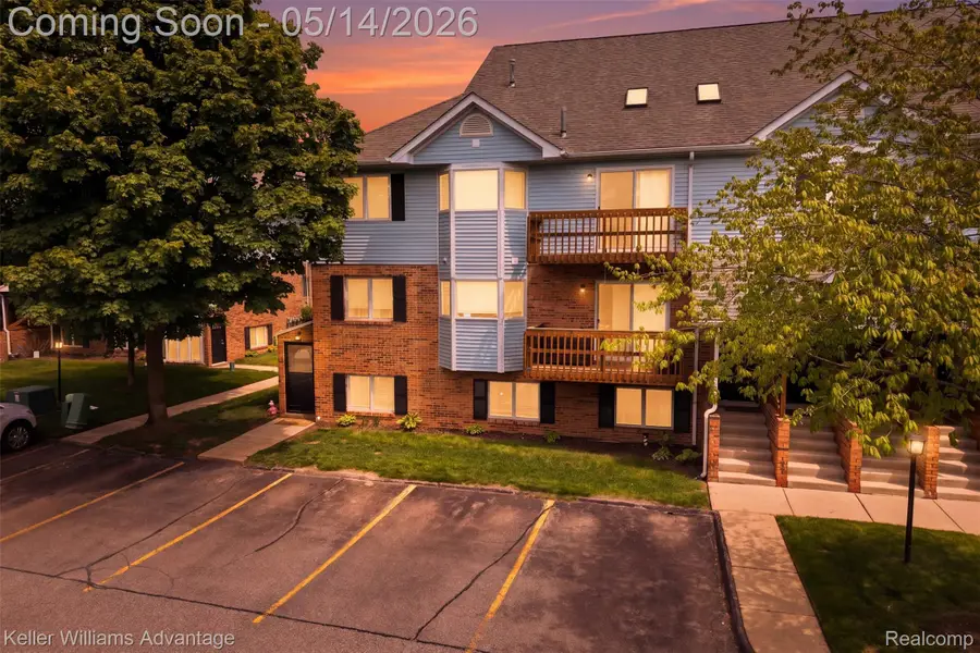 174 Pinewood Circle, Plymouth, MI 48170 - #2