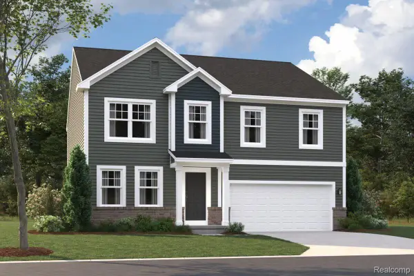 431 Hidden River W, Holly, MI 48442