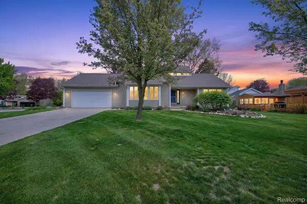 2476 Cedar Key Drive, LakeOrion, MI 48360