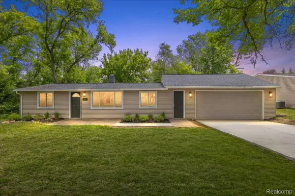 2148 Hoeft Drive, CommerceTwp, MI 48390