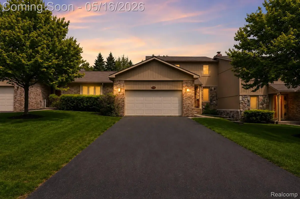 29498 Sylvan Lane, Farmington, MI 48334 - #1