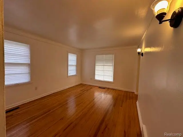 19502 Whitcomb Street, Detroit, MI 48235 - #3