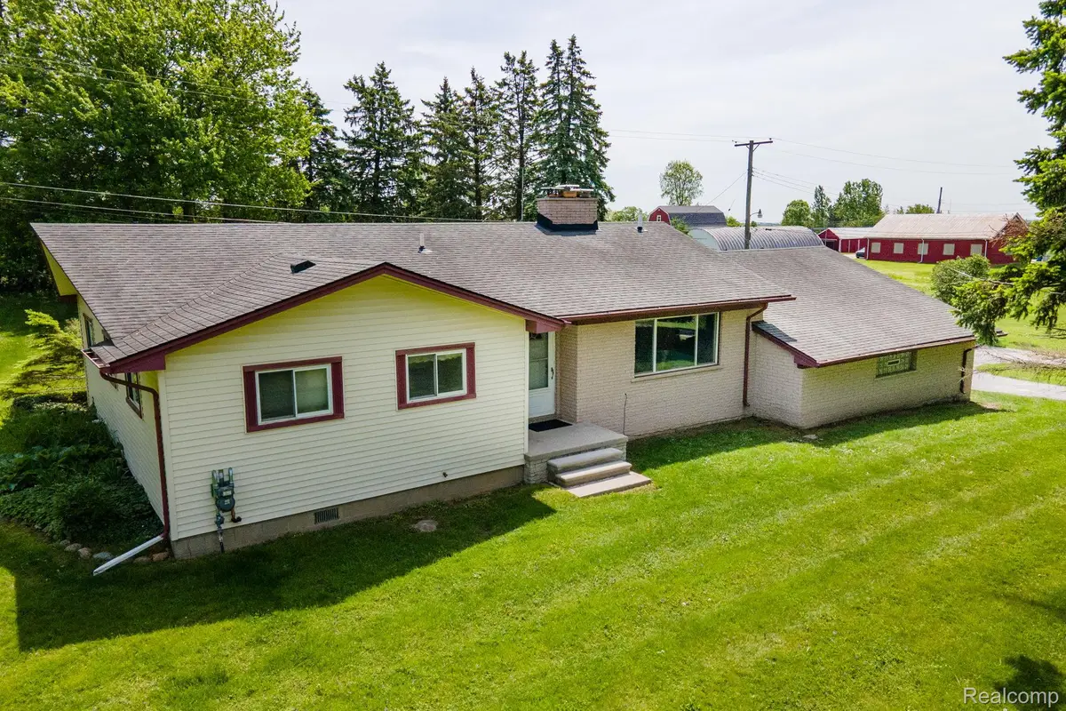 5871 Brewster Road, Rochester, MI 48306 - #1