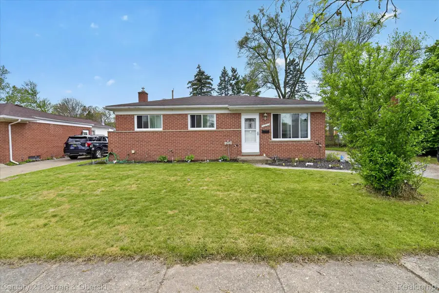 35669 Hees Street, Livonia, MI 48150 - #3