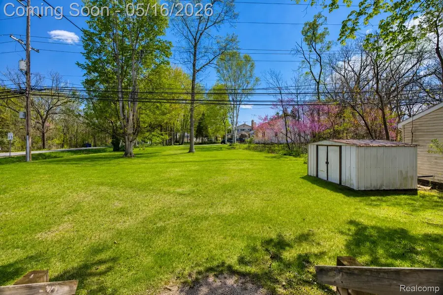 3518 N Shimmons Circle, Auburn Hills, MI 48326 - #2