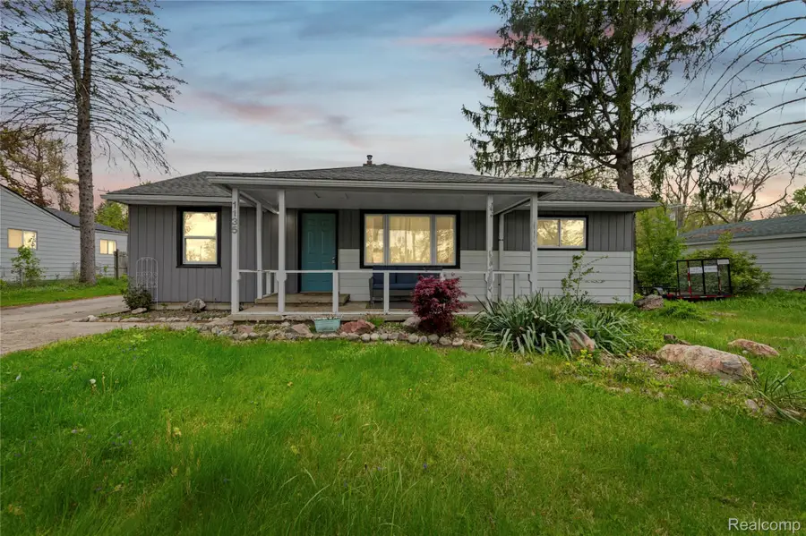 1135 Quinif Drive, Walled Lake, MI 48390 - #2