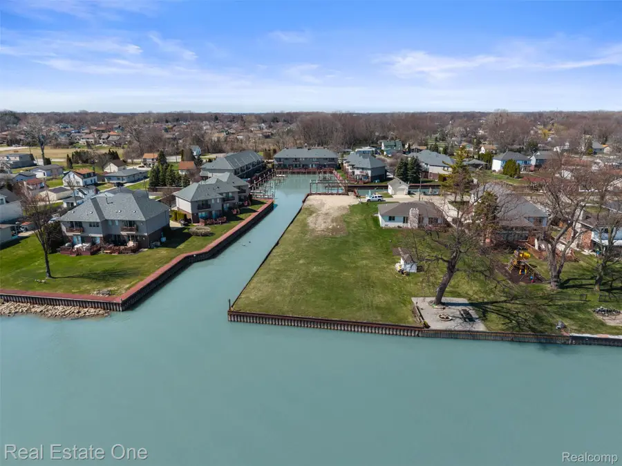 47630 Lorie Lane, Chesterfield, MI 48047 - #2