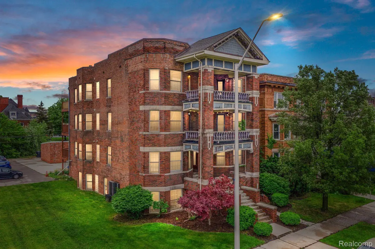 242 E Palmer Street #3, Detroit, MI 48202 - #1
